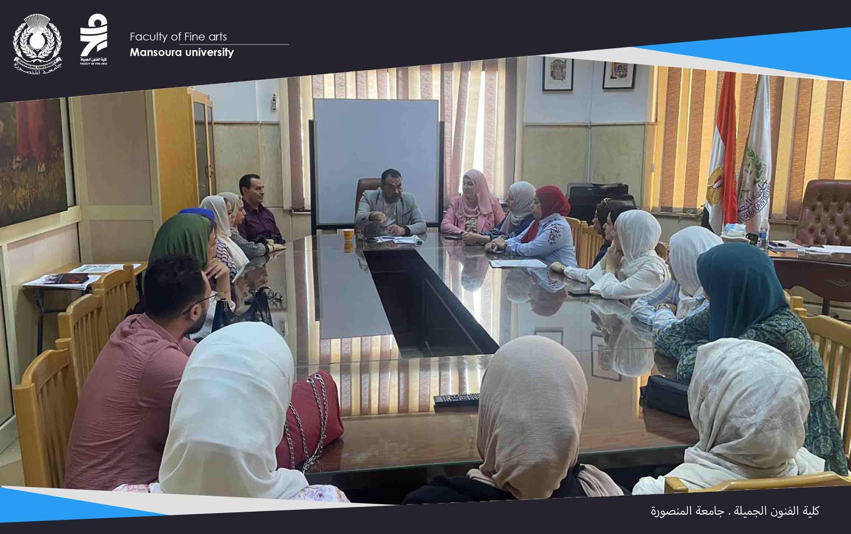 تكريم فريق عمل تنفيذ لوحات جدارية داخل وخارج الجامعة